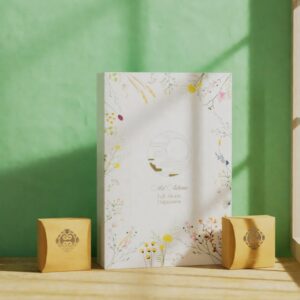 Hộp quà trung thu họa tiết hoa nhí